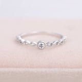 Dainty Pink Oval Crystal Ring for Women Simple Style Engagement Finger Love Ring Ladys Fashion Wedding Rings Jewelry Gifts Bague