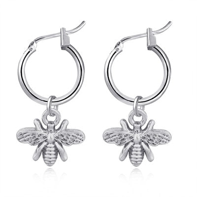 1Pair European Stereoscopic Trend  Cute Bee Hoop Earrings With Pendant Gold Silver Color Lovely Fashion Earrings Jewelry E542-T2
