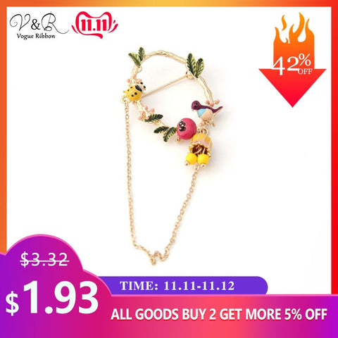 Cute Enamel Tree Leaf Ladybug Bird Nest Dangling Chain Brooch Pin For Women Cute Christmas Brooch 2019 New Jewelry Accessories