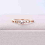 Dainty Pink Oval Crystal Ring for Women Simple Style Engagement Finger Love Ring Ladys Fashion Wedding Rings Jewelry Gifts Bague