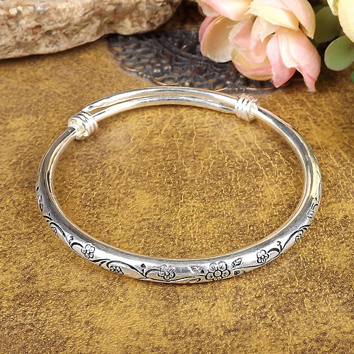 Vintage Retro Silver Bangles