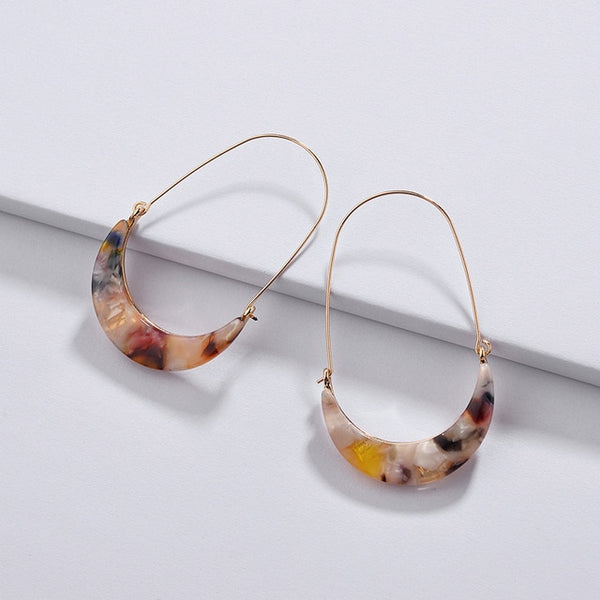 wing yuk tak Acrylic Moon Hoop Earrings For Women Hot Sales Modern Jewelry Vintage Fashion Woman Earrings Female 2019